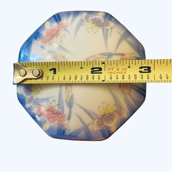 Vintage Japanese Kozan Gama Porcelain Lidded Dish/Box Floral And Gold Detailing - Picture 9 of 9